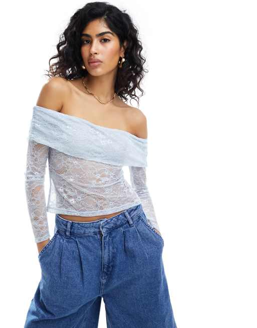 Miss Selfridge – Spitzenoberteil in Hellblau mit Carmen-Ausschnitt