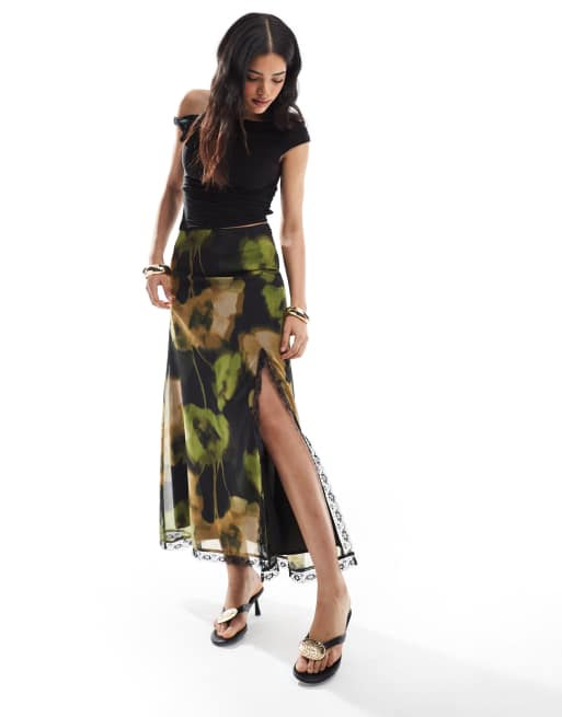Miss Selfridge – Spódnica midi w rozmyty kwiatowy wzór z pikotkowym wykończeniem