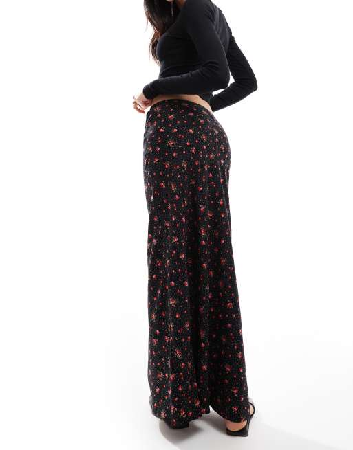 Miss Selfridge spun bias cut maxi skirt in black heart print, 4 of 5