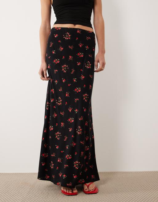Miss Selfridge spun column maxi skirt with slit in black floral, 2 of 5