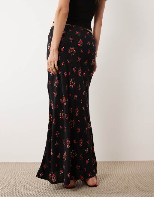 Miss Selfridge spun column maxi skirt with split in black floral, 3 of 5