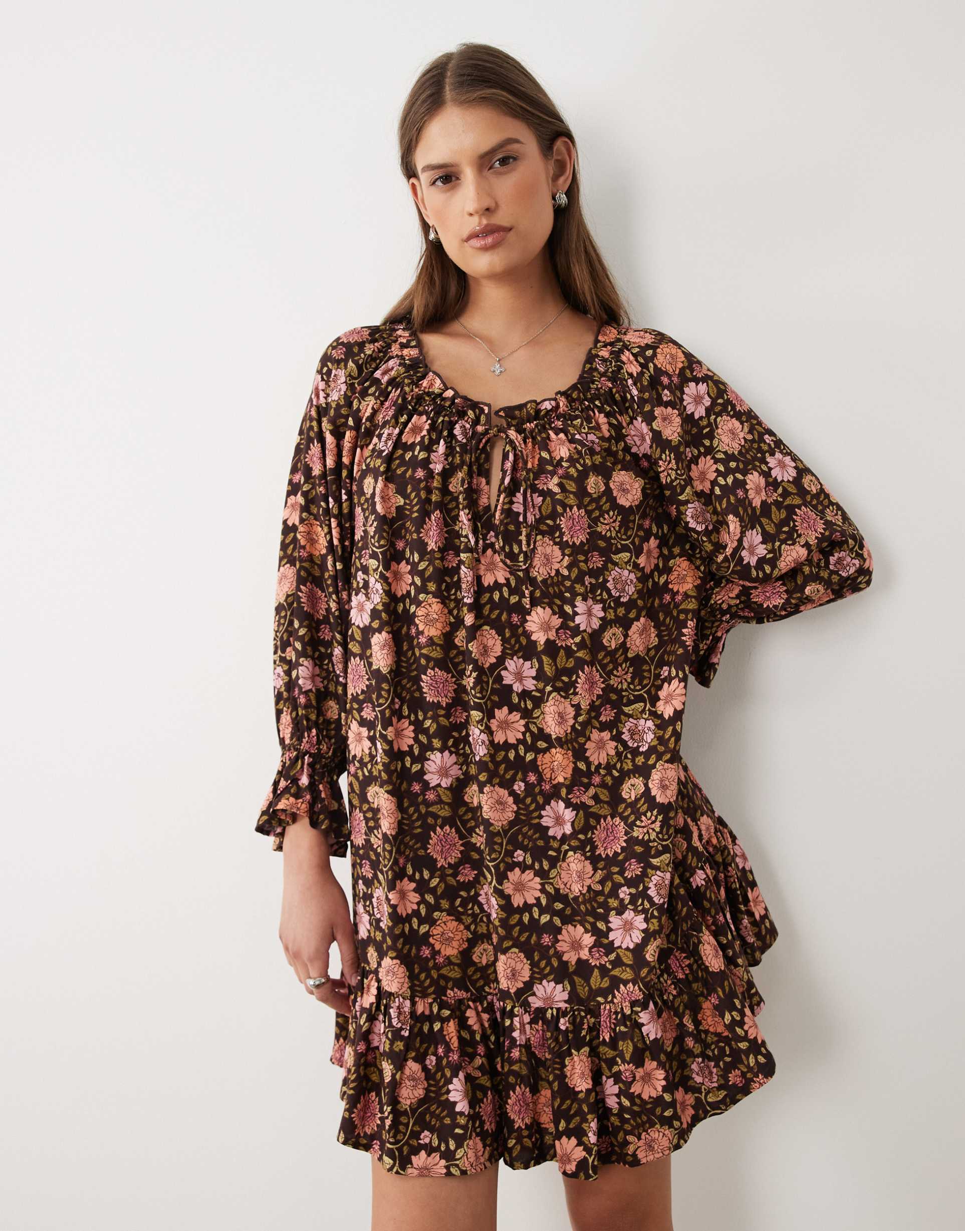 miss selfridge spun smock dress in retro festival print