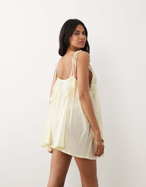 Miss Selfridge – Strand-Playsuit in Gelb mit Spiegeldetails und seitlichem Bindedetail, 4 von 4