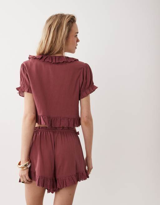 Miss Selfridge – Strand-Set in Burgunderrot mit vorne geschnürtem, kurzärmligem Kimono mit Rüschen, 4 von 4