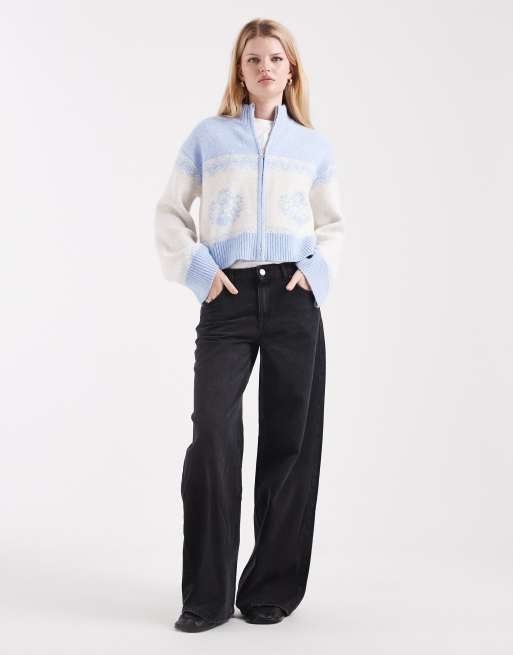 Miss Selfridge – Strickjacke in Blau mit Reißverschlussdetail und Muster, 2 von 4