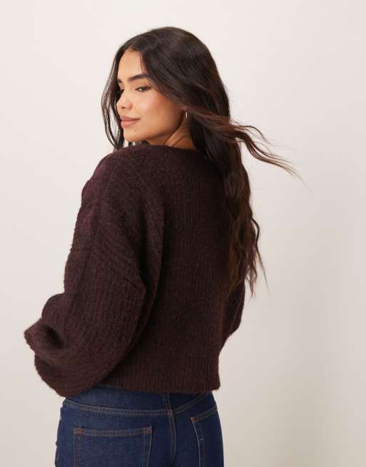 Miss Selfridge – Strickjacke in Schokobraun mit Blumenstickerei, 4 von 4