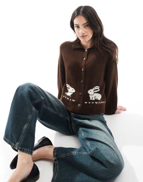 Miss Selfridge – Strickjacke in Schokobraun mit Häschen-Design - view 1