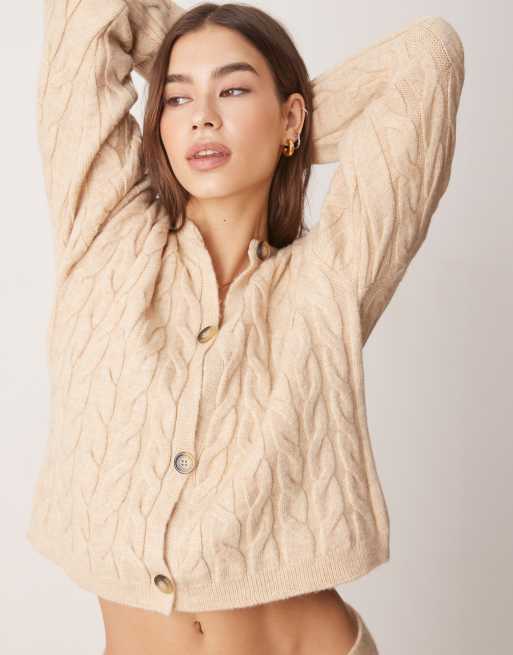 Miss Selfridge – Strickjacke in Taupe mit Zopfmuster, Kombiteil, 3 von 4