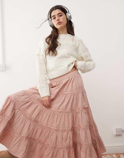 Miss Selfridge – Strickpullover mit Spitzenbesatz - view 1