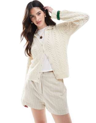 Miss Selfridge - Stricktop in Creme mit kontrastierendem Muschelsaum-Weiß