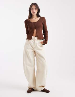 Miss Selfridge - Stricktop in Schokobraun mit Muschelkantensaum-Brown