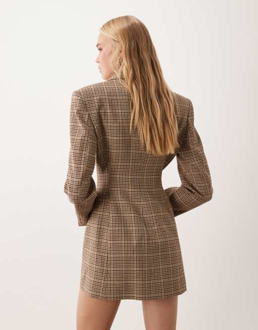 Miss Selfridge strong shoulder cinched blazer dress in check, 4 of 4