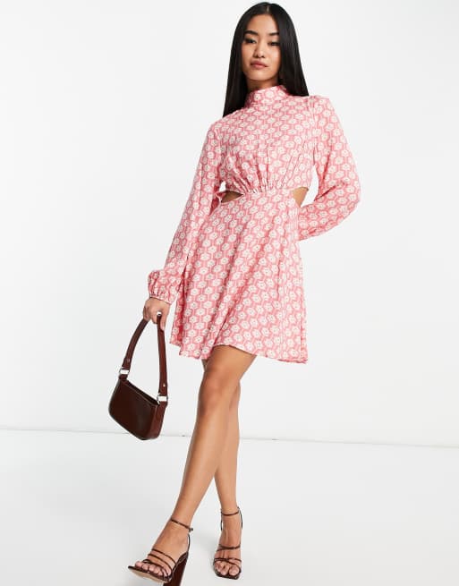 Miss Selfridge – Sukienka mini z wycięciami w geometryczny wzór