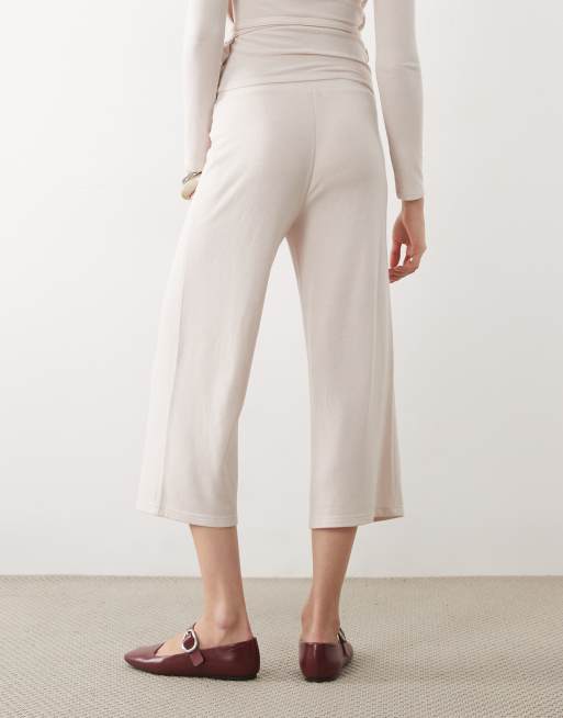 Miss Selfridge super soft brushed culotte trousers in oatmeal, 4 of 5