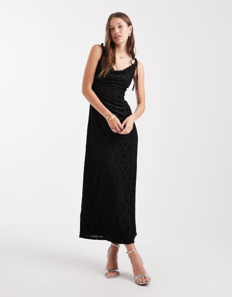 Miss Selfridge – Svart maxiklänning i devoré med draperad ringning - view 1