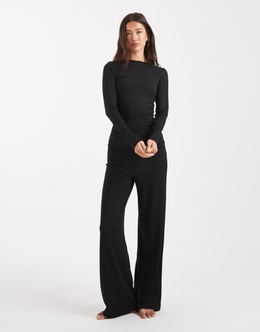 Miss Selfridge – Svart, skulpterande t-shirt med korta ärmar, 3 av 4