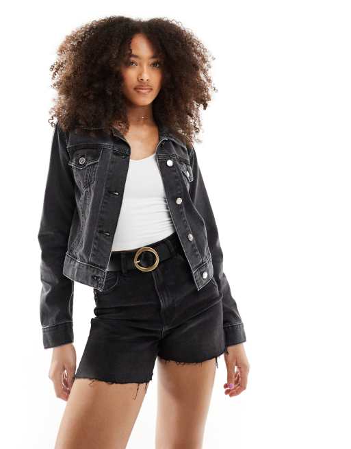 Miss Selfridge – Svart, tvättad jeansjacka i girlfriend-modell