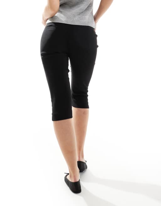 Miss Selfridge – Svarta, figursydda leggings i caprilängd, 3 av 5