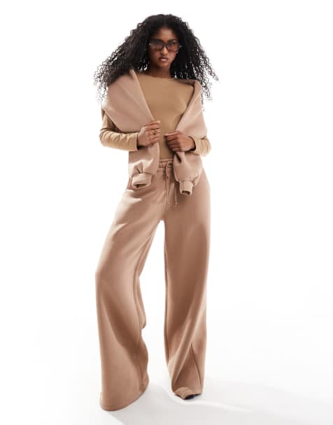 Miss Selfridge - Sweater met zware fleecevoering in mokka, deel van co-ord set - view 1