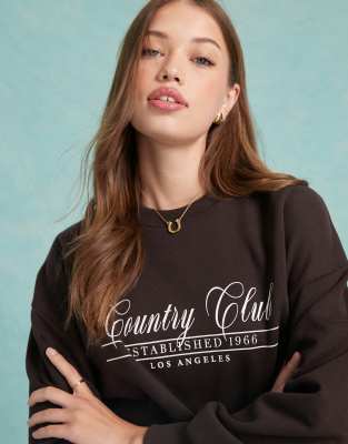 Miss Selfridge - Sweatshirt in Braun mit „Country Club"-Grafikprint-Brown