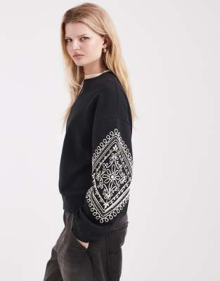Miss Selfridge - Sweatshirt mit besticktem Ärmel-Schwarz
