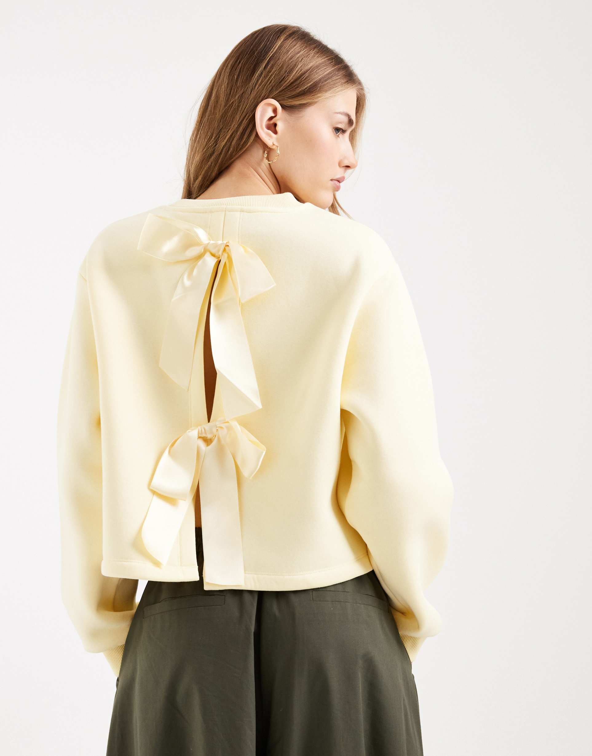 miss selfridge sweatshirt with back bow detail in butter yellow