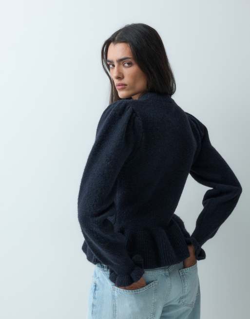 Miss Selfridge sweter z bufkami i baskinką w granacie, 4 z 4