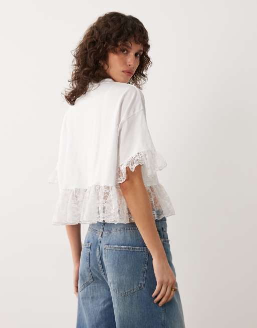 Miss Selfridge - T-shirt avec ourlet volanté en dentelle - Blanc, 3 de 4