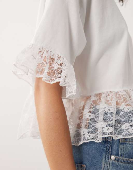 Miss Selfridge - T-shirt avec ourlet volanté en dentelle - Blanc, 4 de 4