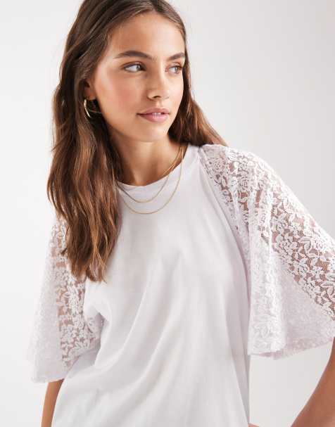 Miss Selfridge - T-shirt in wit met kanten mouwtjes - view 1