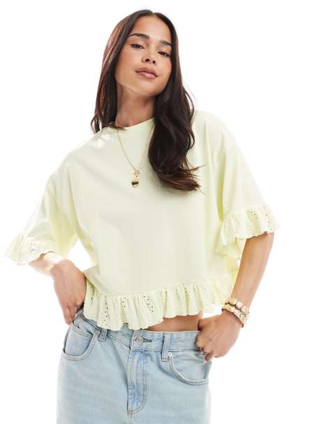 Miss Selfridge - T-shirt met ruches aan de zoom in botergeel - view 1