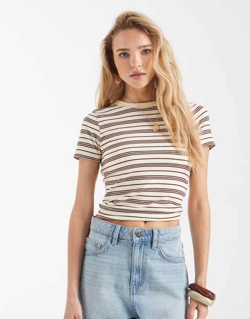 Miss Selfridge - T-shirt mini color crema e bordeaux a righe