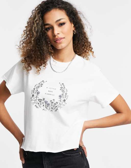 Miss Selfridge – T-Shirt mit „A Little More Kindness”-Print in Schwarz