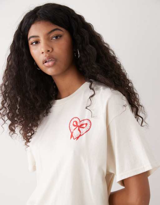 Miss Selfridge - T-shirt oversize à imprimé cœur - Crème, 3 de 4