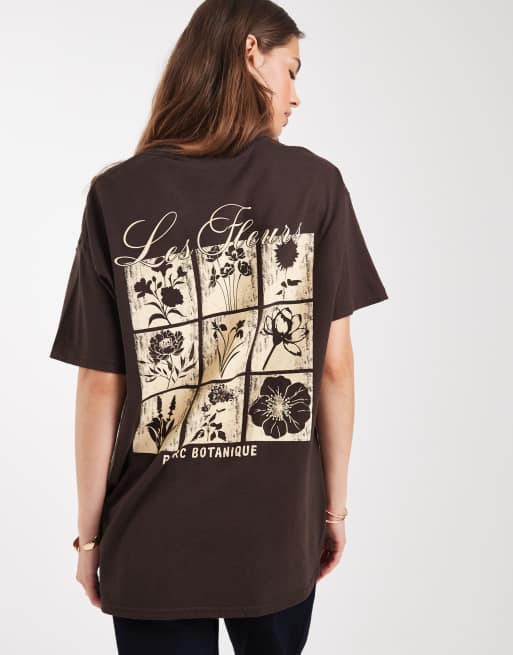 Miss Selfridge - T-shirt oversize color cioccolato con grafica a fiori