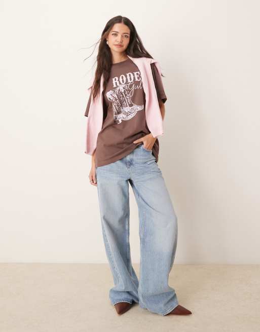 Miss Selfridge - T-shirt oversize marrone con stampa “Rodeo Girl”, 3 di 4