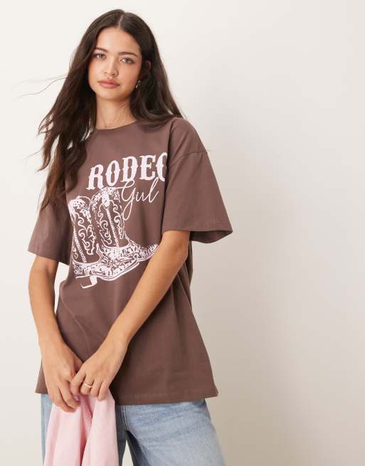 Miss Selfridge - T-shirt oversize marrone con stampa “Rodeo Girl”, 4 di 4