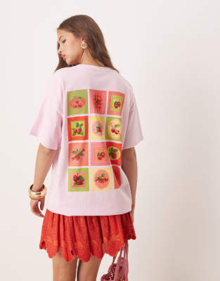 Miss Selfridge - T-shirt rosa con stampa di cartoline estive sul retro - view 1