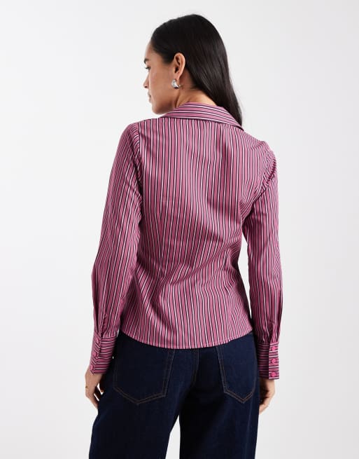 Miss Selfridge – Tailliertes Popeline-Hemd mit Streifen in Feige und Rosa, 4 von 4