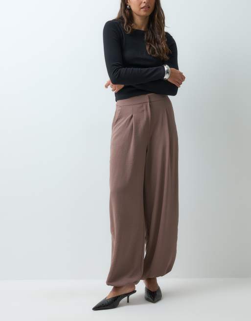 Miss Selfridge tailored baggy balloon trouser in taupe, 4 of 5