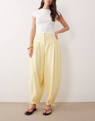 Miss Selfridge Tailored Balloon Pants In Yellow