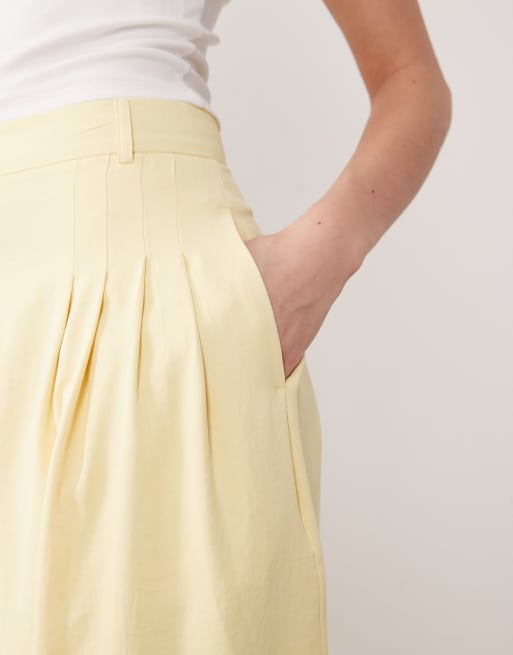 Miss Selfridge tailored balloon trouser in buttermilk, 4 of 5