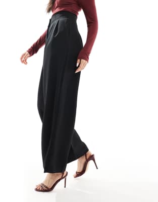 tailored barrel leg pants in black