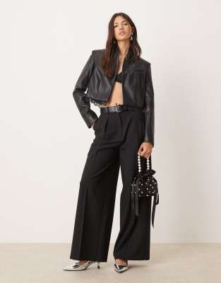 Miss Selfridge tailored crop blazer in black