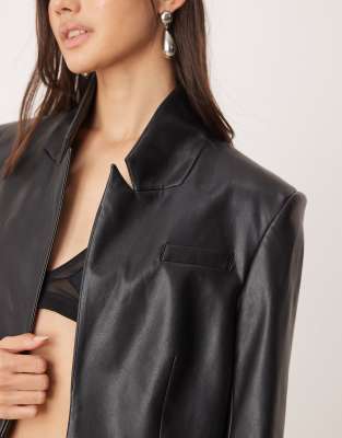 Miss Selfridge tailored crop blazer in black