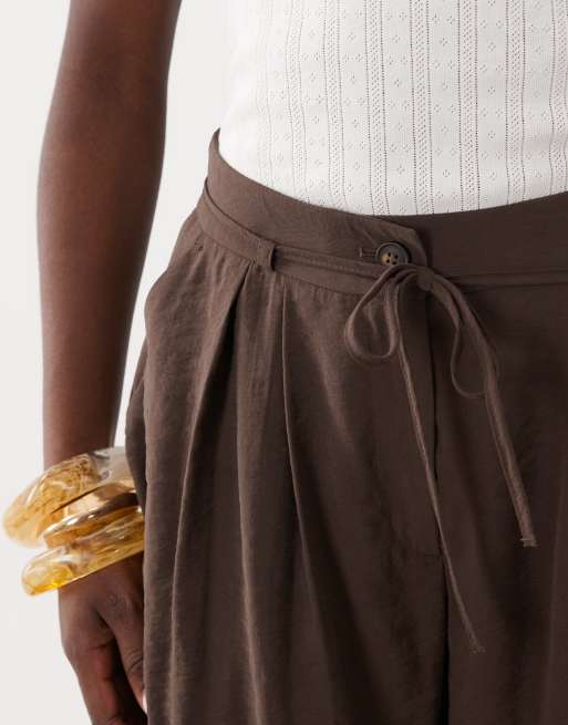 Miss Selfridge tailored fluid balloon trouser in chocolate, 3 of 5