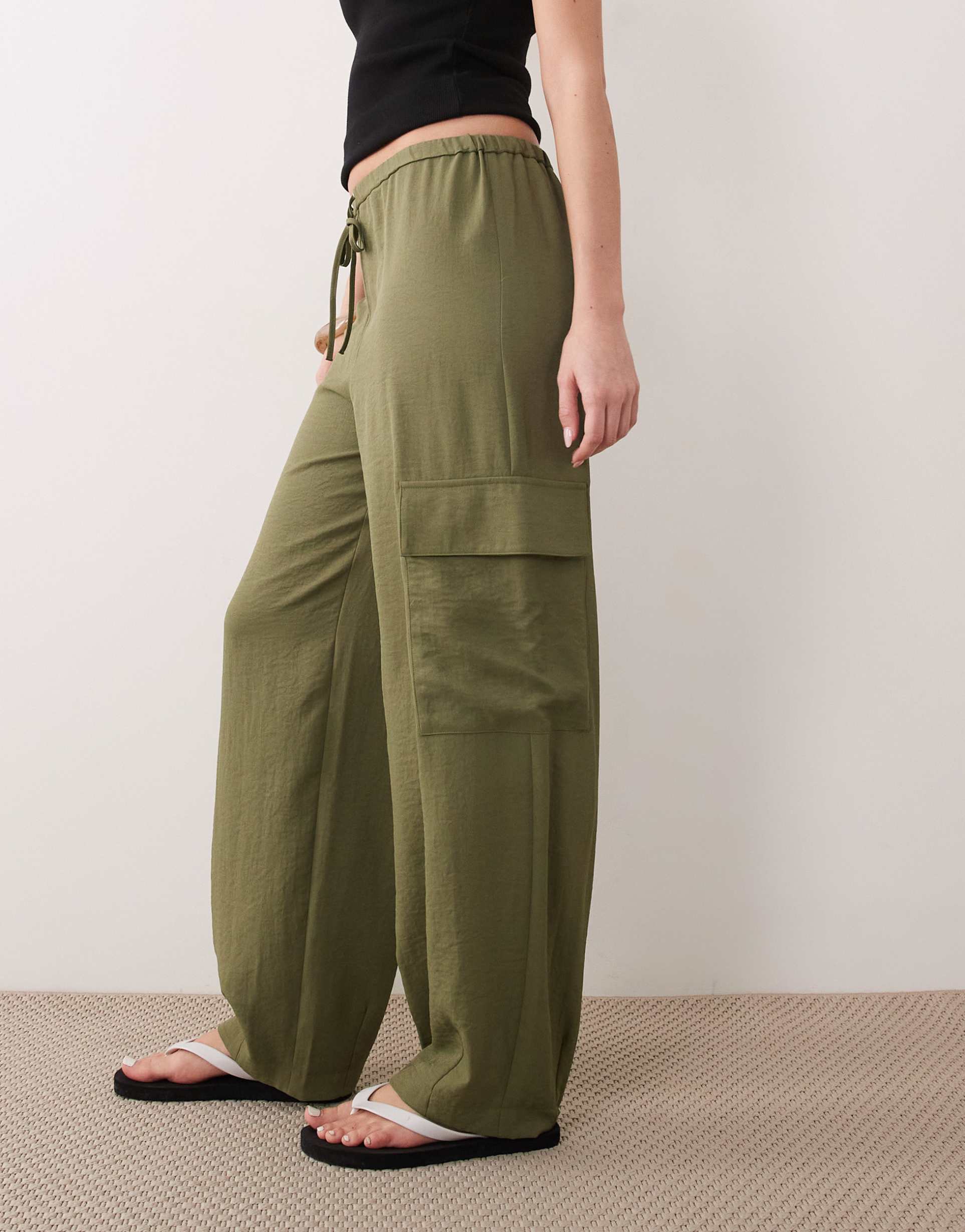 miss selfridge tailored fluid cargo pants in khaki