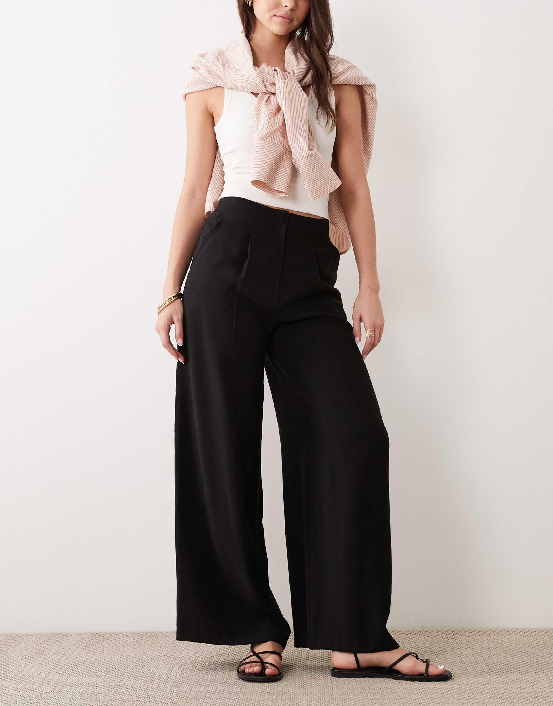 miss selfridge tailored fluid palazzo pants in black