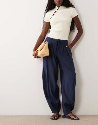 Miss Selfridge Tailored Fluid Pleat Balloon Pants In Navy