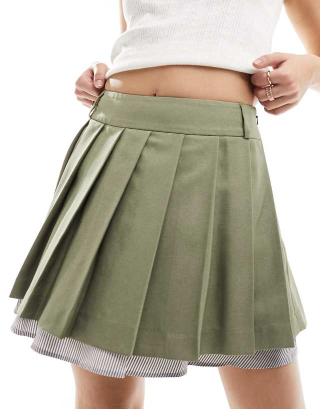 Miss Selfridge - tailored poplin layer pleated mini skirt in khaki